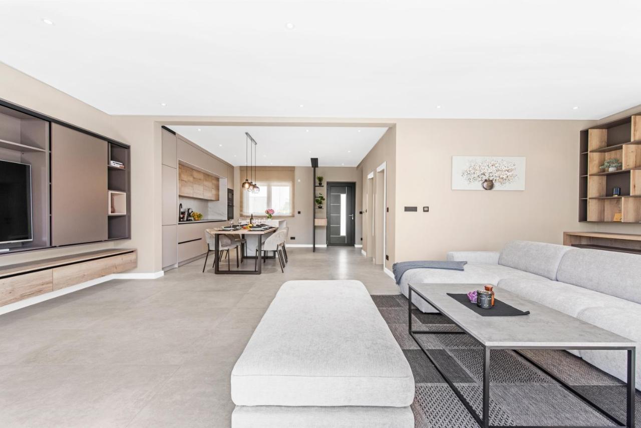 Villa Dafna Poreč Buitenkant foto